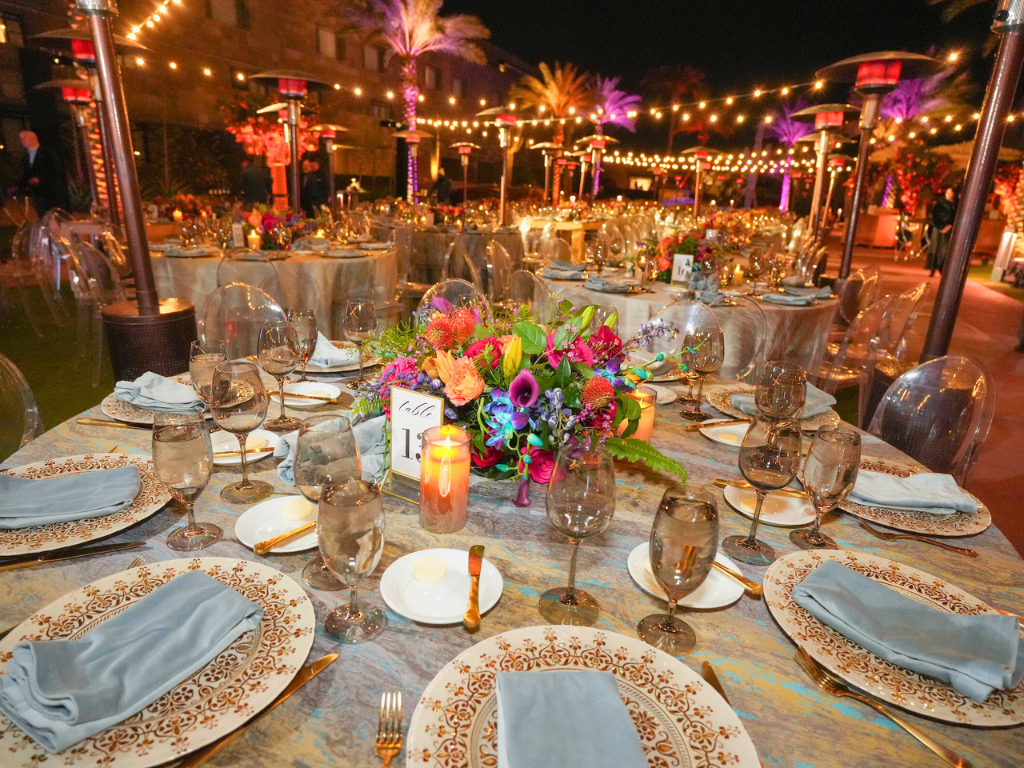 Elegant tablescape at an Arizona event, featuring desert-inspired décor and thoughtfully styled place settings.
